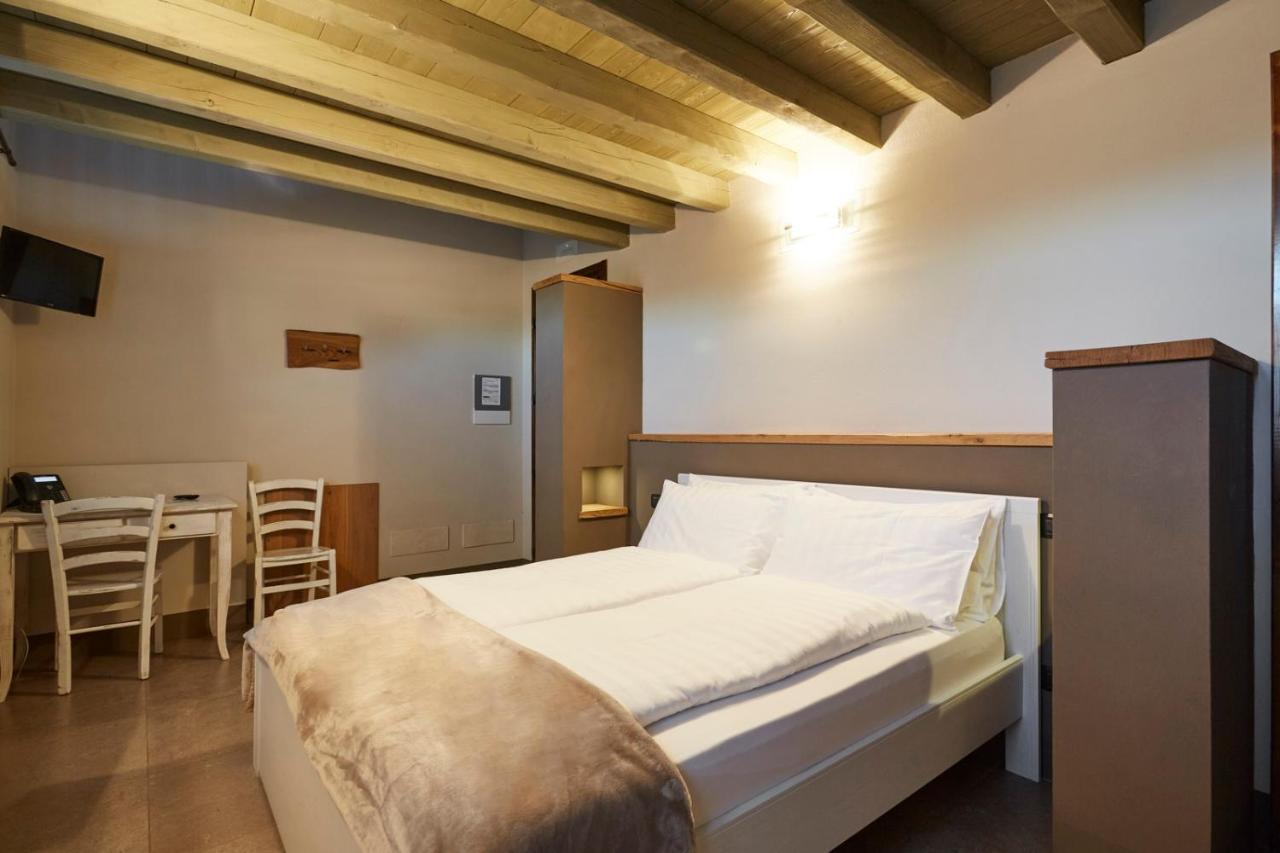 Agriturismo Alba Del Borgo Fidenza Exterior foto